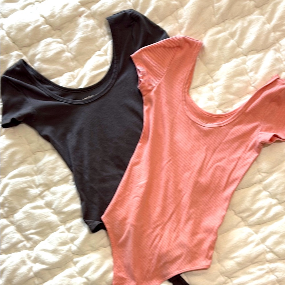 American Eagle Outfitters XS body suits. Ribbed texture